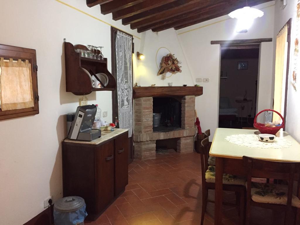 Agriturismo Torrenieri Da Alessandro Pienza Exterior photo
